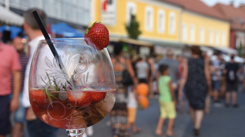 Fürstenfeld Einkaufen Sommer