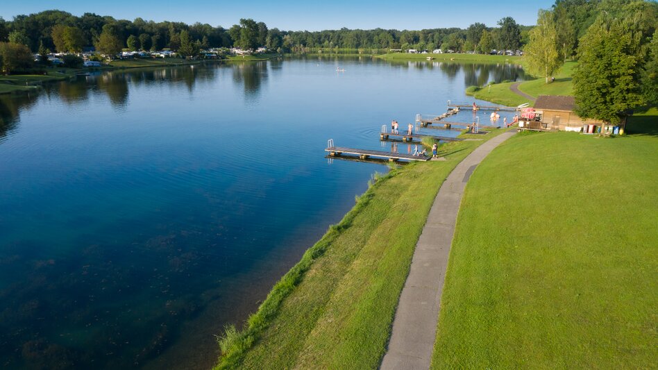 Blick von oben auf dem Röcksee in Mureck | © TVB Thermen- & Vulkanland | pixelmaker.at