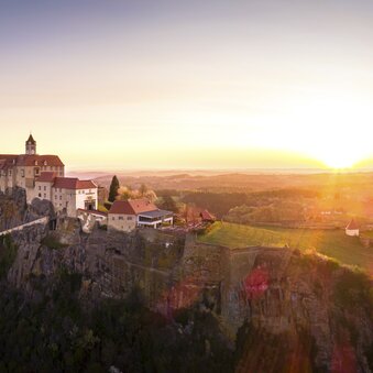 Sonnenaufgang auf der Riegersburg | © STG | photo-austria.at