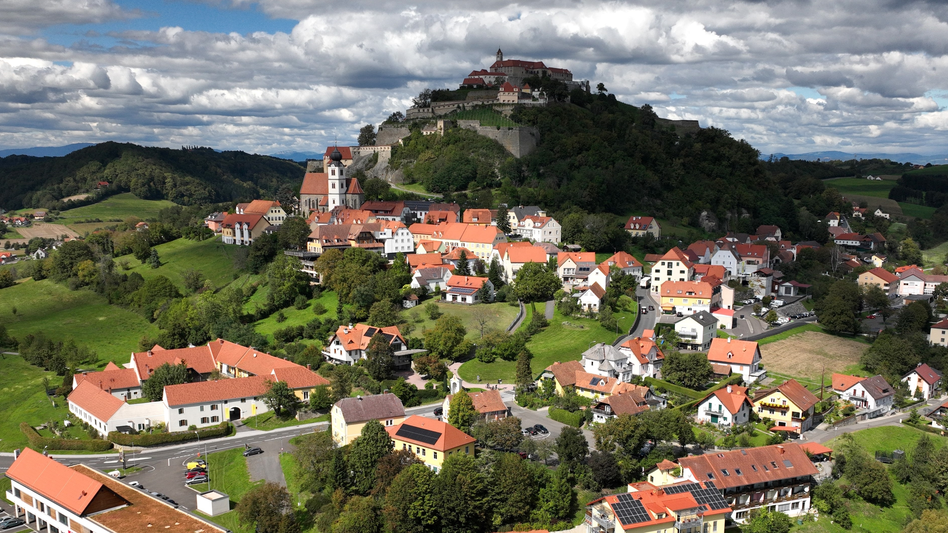 Der Ort Riegersburg im Thermen- & Vulkanland Steiermark