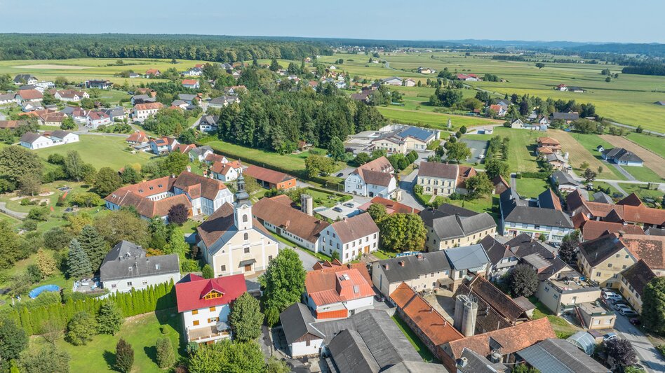 Ortszentrum Großsteinbach in der Oststeiermark