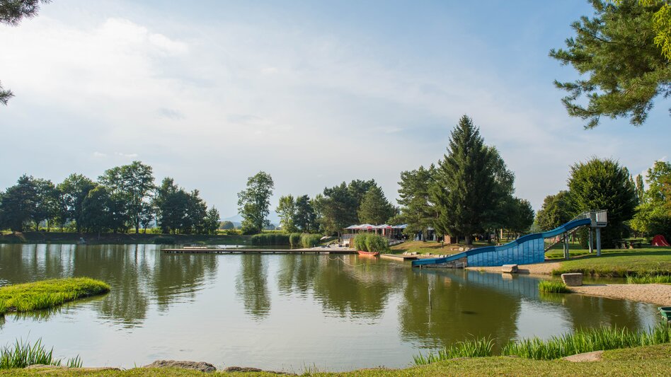 Badesee in Großsteinbach