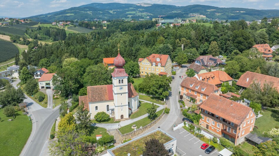 Luftaufnahme Puch im Apfelland