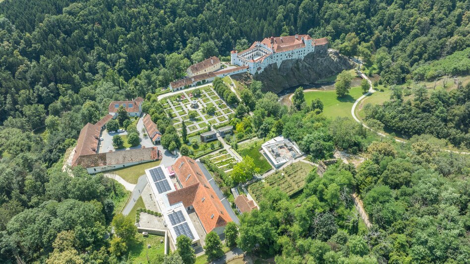 Herberstein im ApfelLand | ©  Oststeiermark Tourismus | Helmut Schweighofer