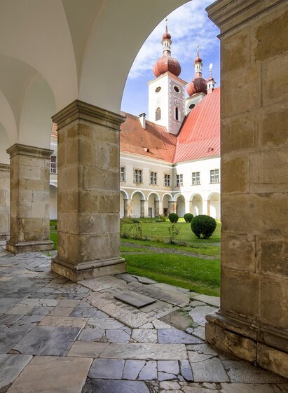 Stift St. Lambrecht Kreuzgang | cstrobl | © TVB Murau