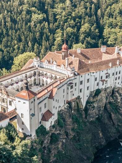 Gartenschloss_Luftansicht_Oststeiermark | © Gartenschloss Herberstein