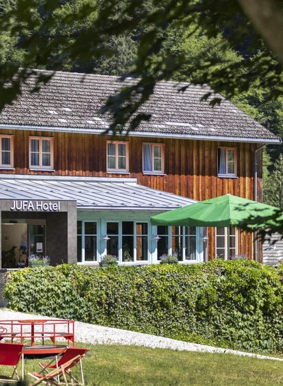 Terrasse Hotel | Jufa Hotel Eisenerz | © Jufa Hotel Eisenerz