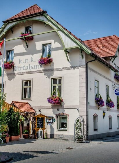Gasthauskuk- Außenansicht-Murtal-Steiermark | k.u.k. Wirtshaus Weißkirchen | © k.u.k. Wirtshaus Weißkirchen